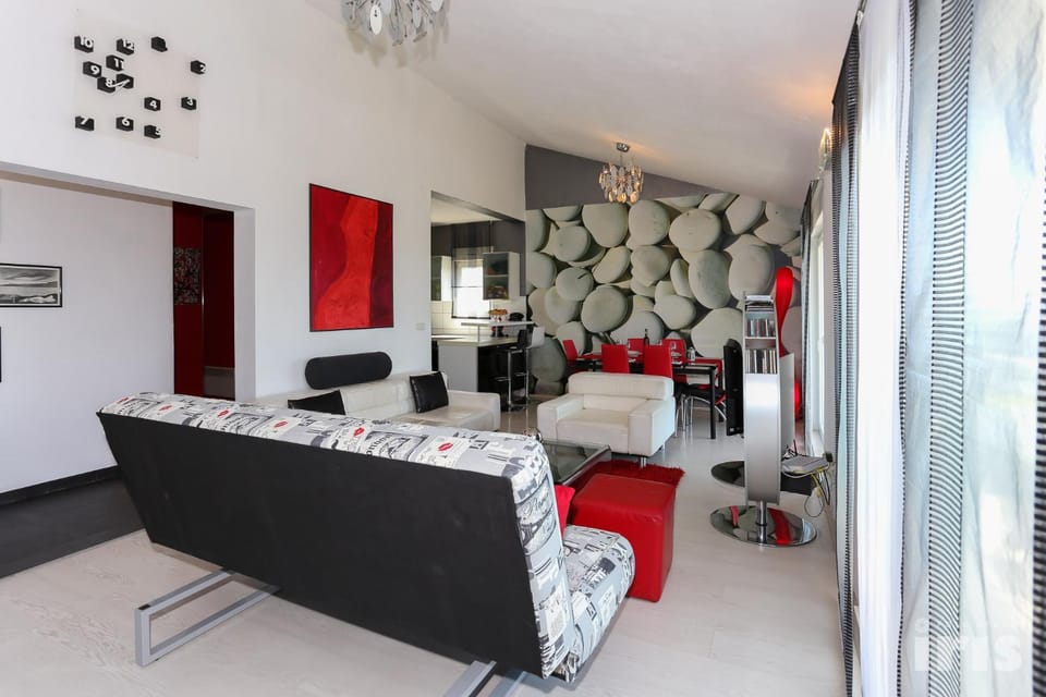 Living room, Seating area