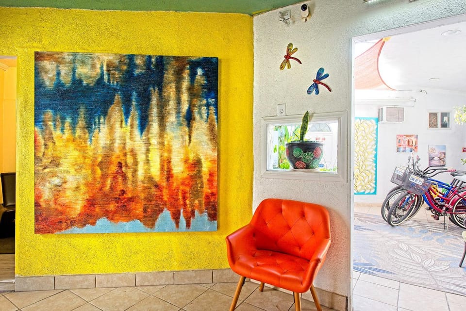 Decorative detail, Seating area