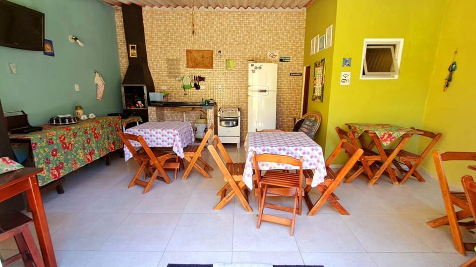 Communal lounge/ TV room, Bathroom, Kitchen or kitchenette, internet, microwave, minibar, oven, stove