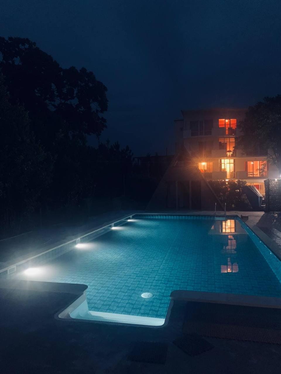 Swimming pool