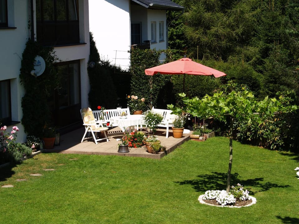 Garden, Balcony/Terrace