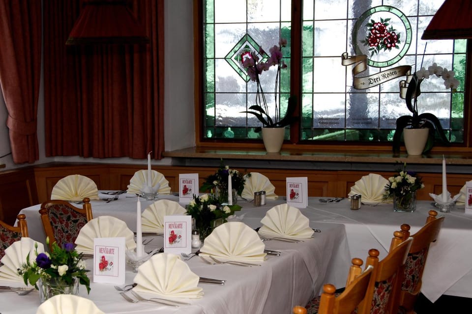 Landgasthof Drei Rosen Bed and Breakfast in Bavaria