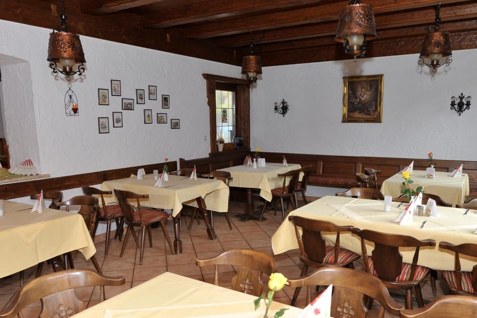 Restaurant/places to eat
