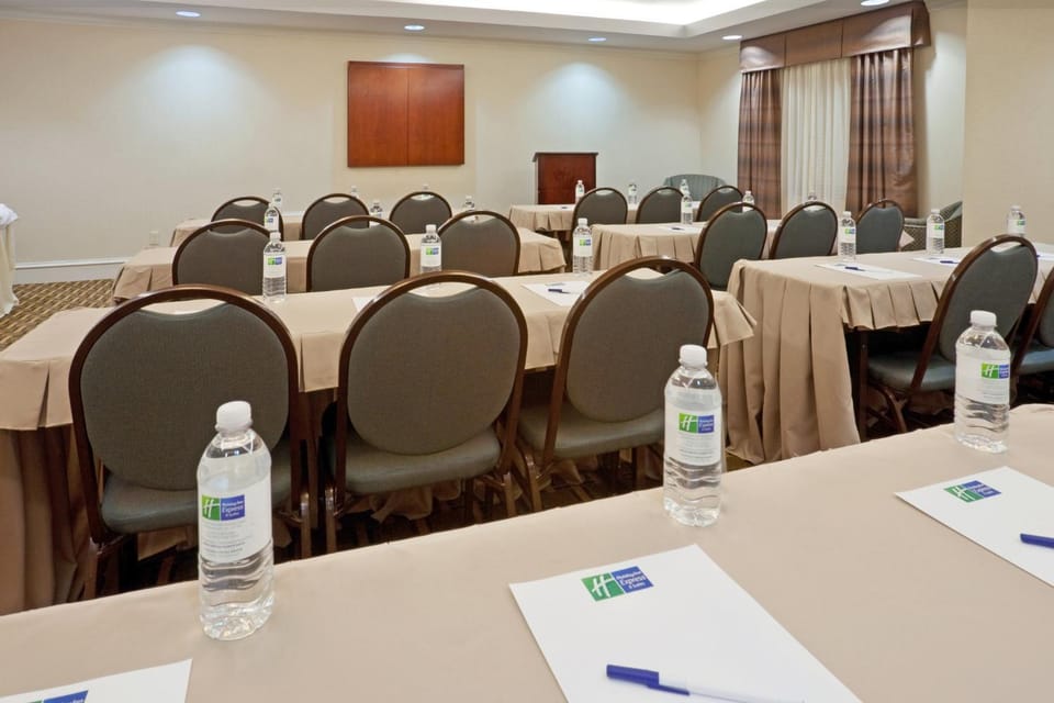 Meeting/conference room