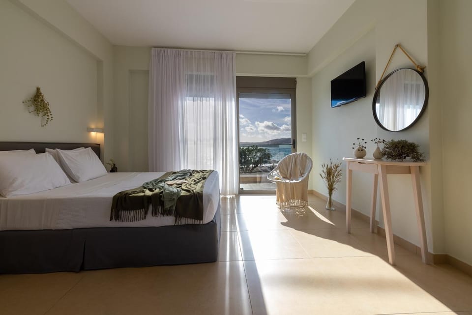 Day, Summer, Photo of the whole room, Seating area, Bedroom, Sea view