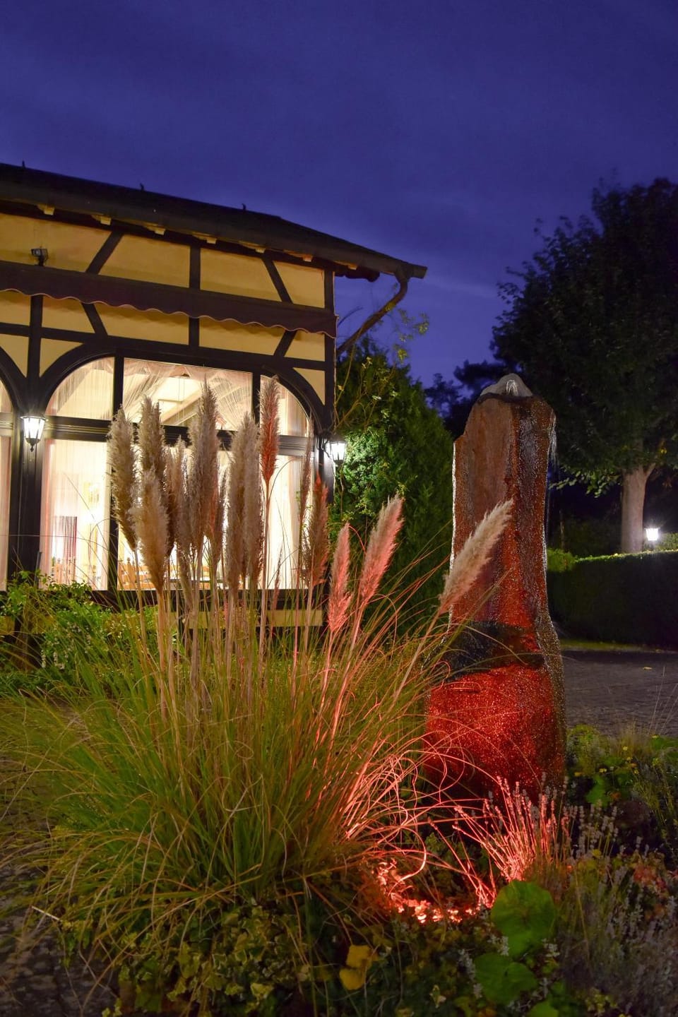 Property building, Spring, Night, Summer, Garden, Balcony/Terrace, Decorative detail, Autumn, On site, Garden view, Sunset
