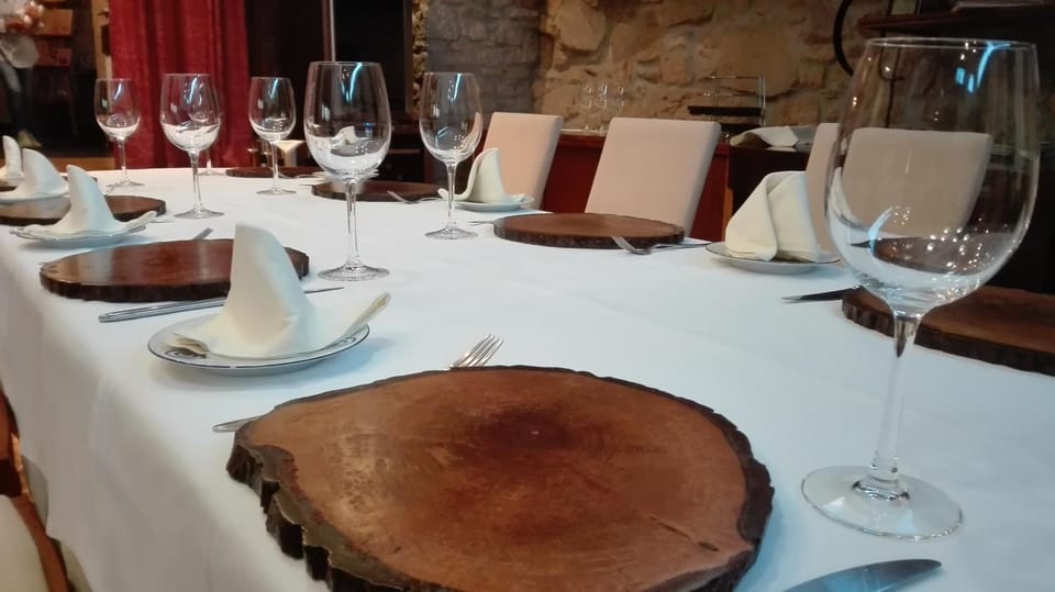 Restaurant/places to eat, Banquet/Function facilities, Dining area, Lunch, Dinner