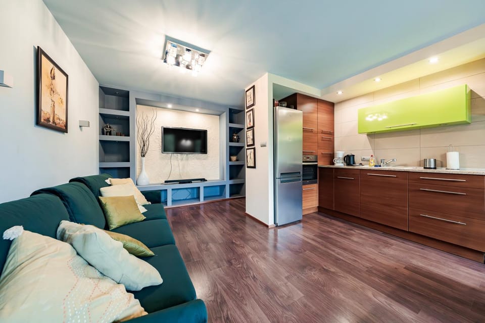Kitchen or kitchenette, Living room