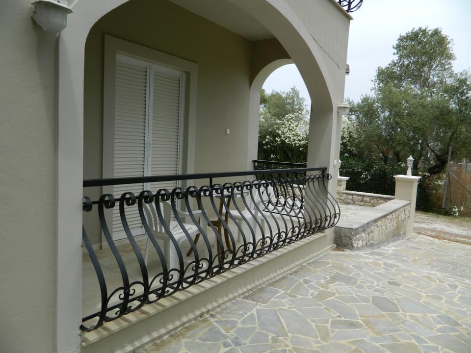Patio, Day