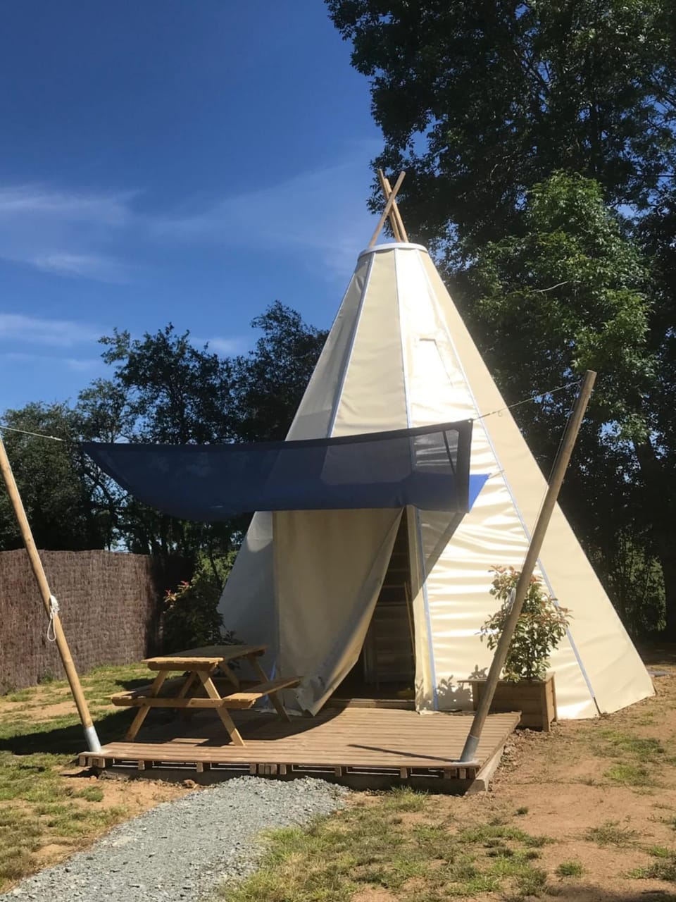 Patio, Photo of the whole room