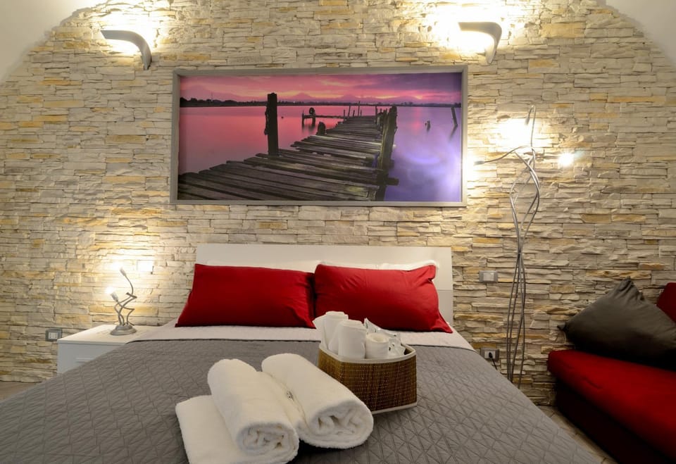 Photo of the whole room, Decorative detail, Bedroom