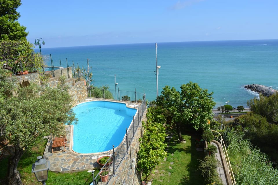Garden view, Pool view, Pool view