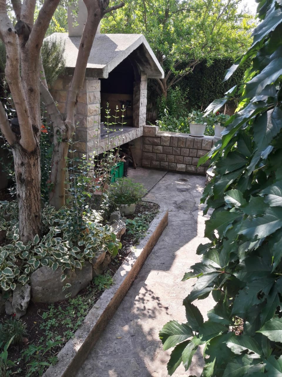 BBQ facilities, Garden