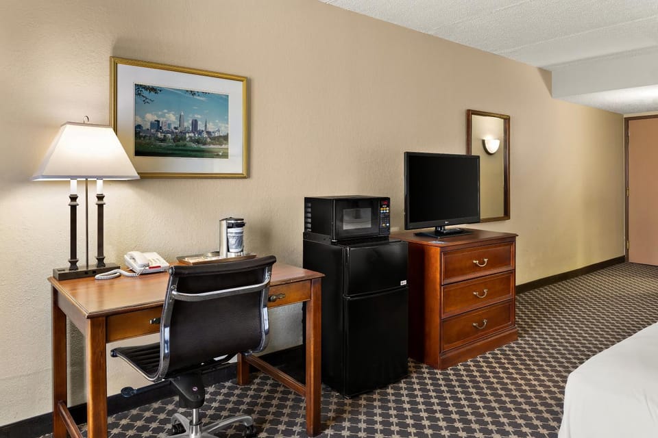 Holiday Inn Cleveland Airport West by IHG Hotel in Westlake