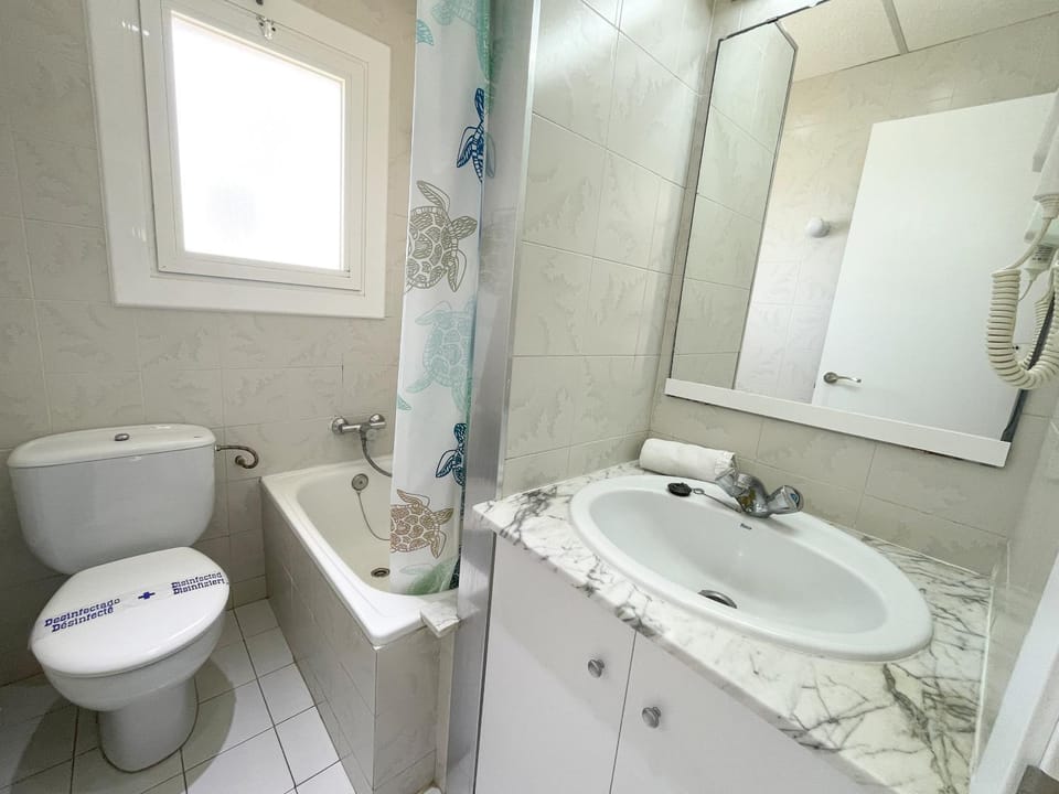 Toilet, Bathroom, Bath