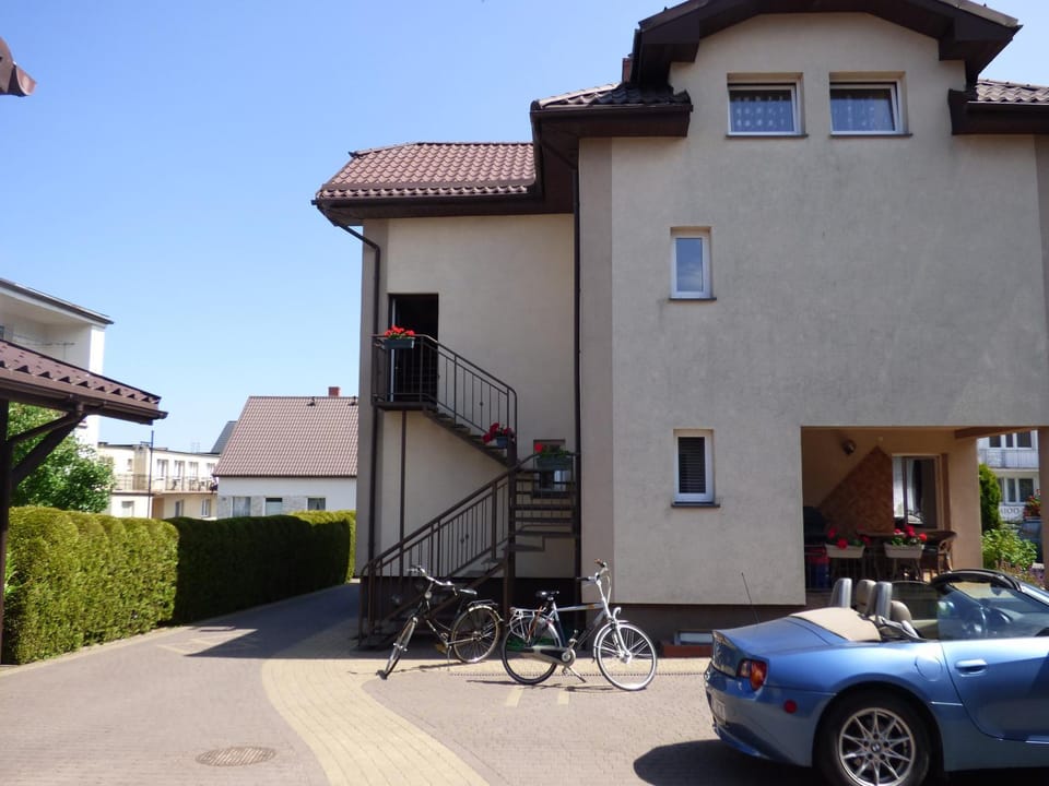 Property building, Parking