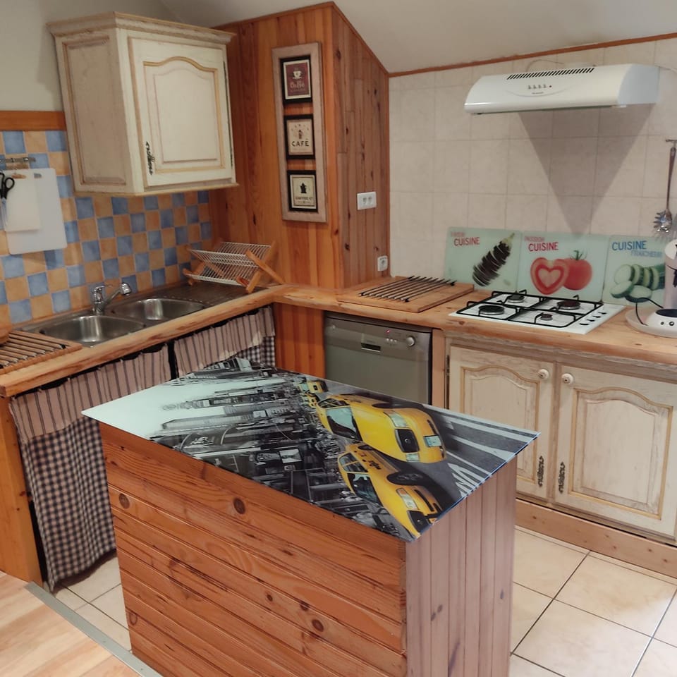 Gite de La Pierre Trouée House in Auvergne-Rhône-Alpes