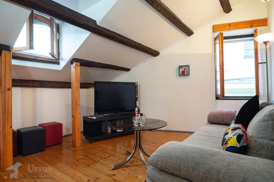 Living room, Bedroom