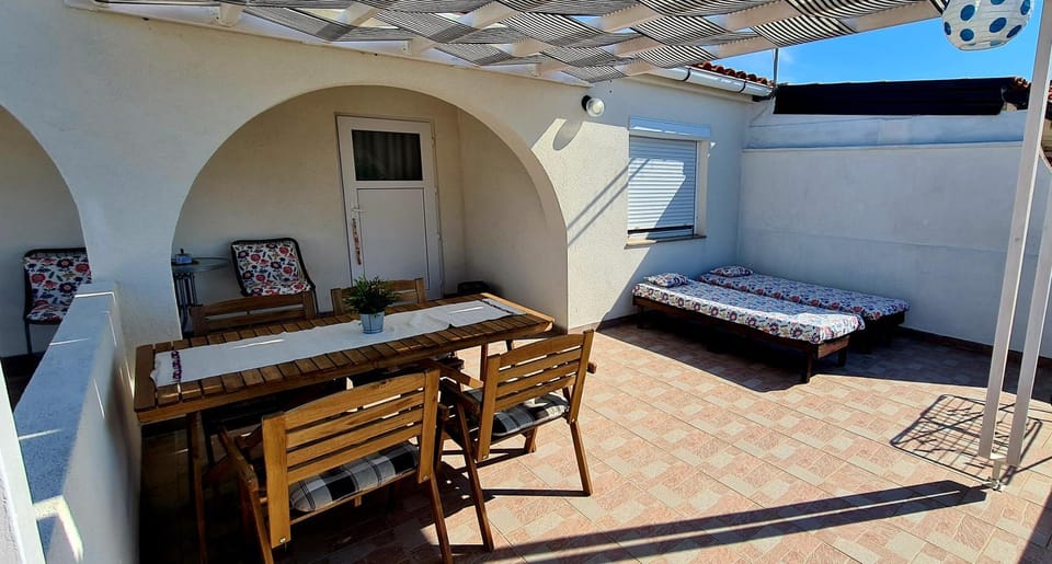 Apartment Kolic Apartment in Zadar County