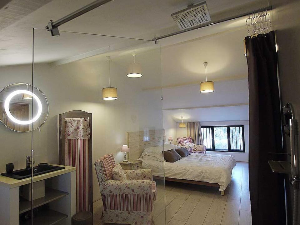 Couleur Lavande Bed and Breakfast in Le Thor