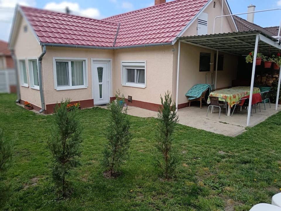 Margó Vendégházak 2 House in Hungary