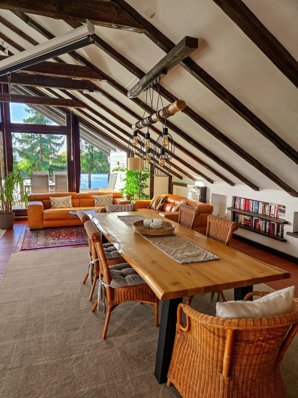 Living room, Dining area