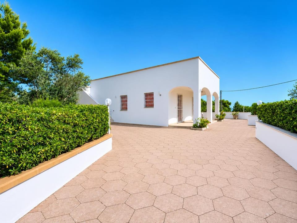 Villa Pesce Torre Pali 8 Ospiti con Giardino e Parcheggio Privato House in Apulia
