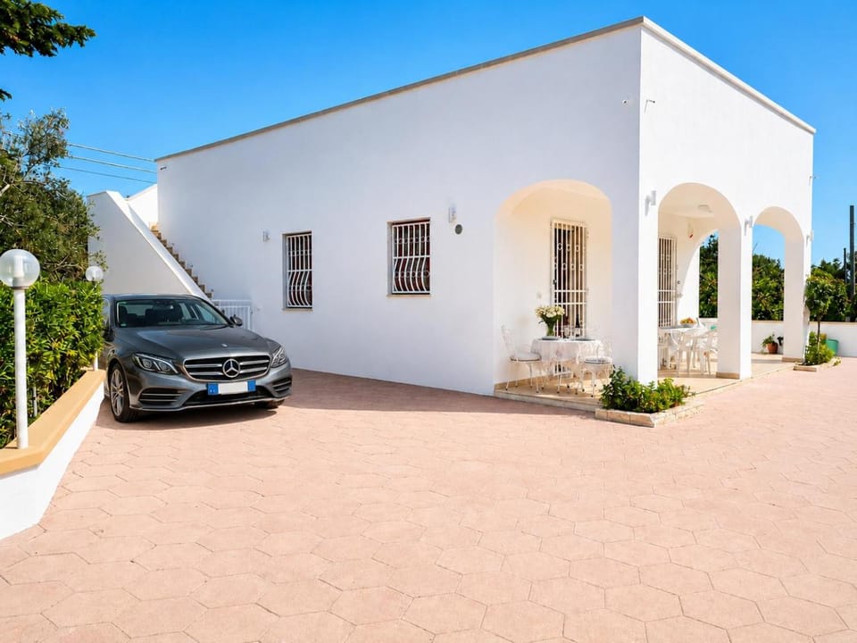 Villa Pesce Torre Pali 8 Ospiti con Giardino e Parcheggio Privato House in Apulia