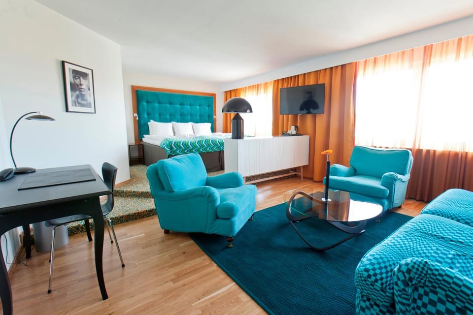 Photo of the whole room
