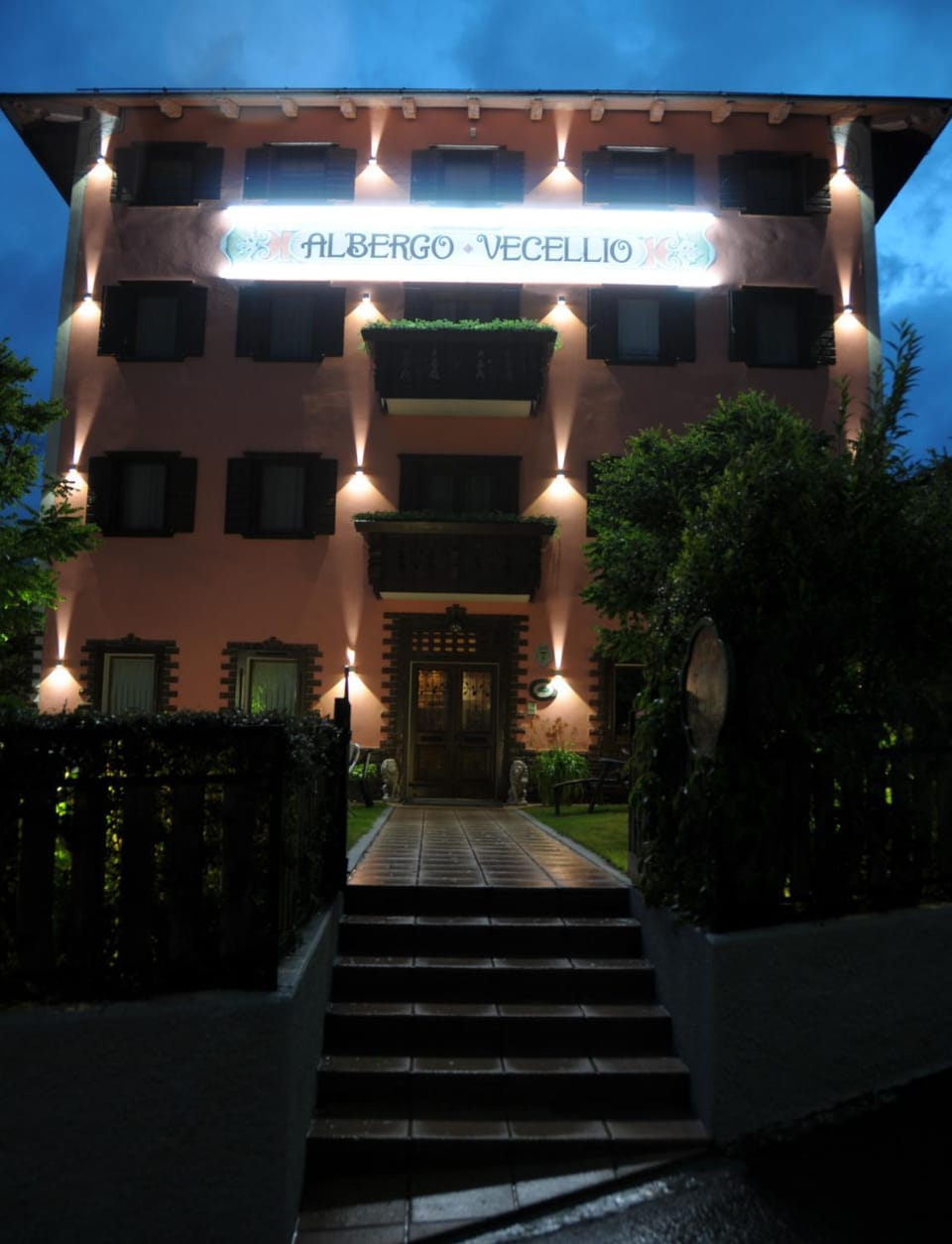Facade/entrance