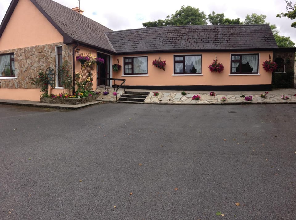 Eriu Lodge Bed and Breakfast in County Mayo