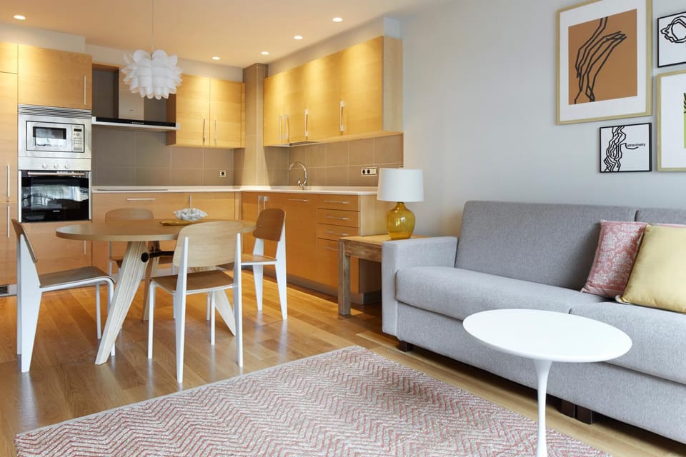 Living room, Dining area