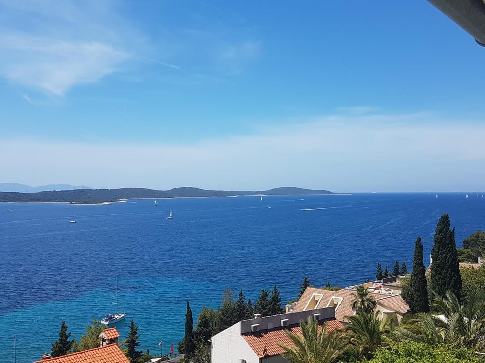 J&B Holiday House Hvar Apartment in Hvar