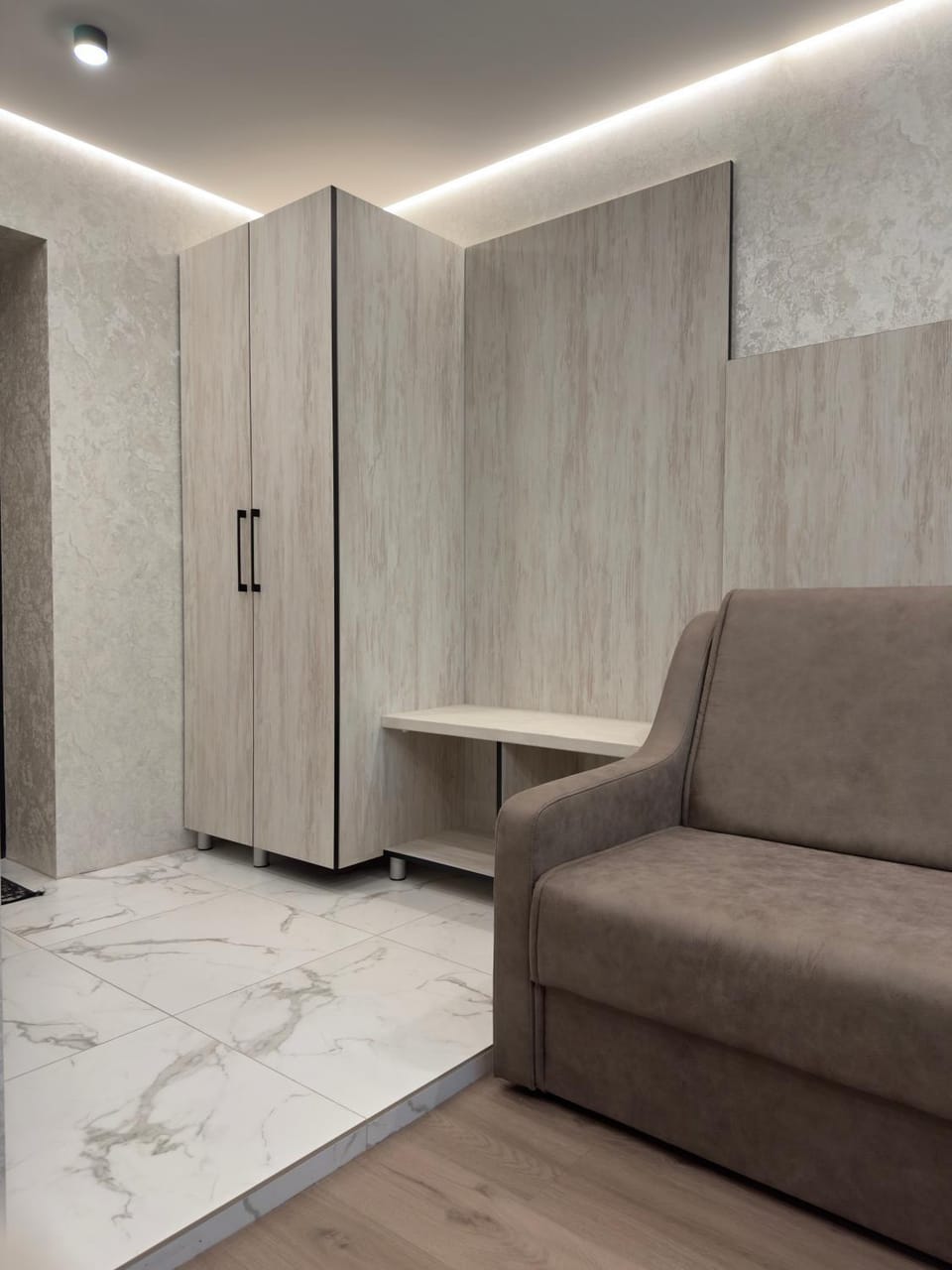 Seating area, wardrobe