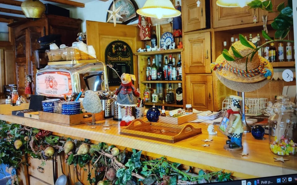 Restaurant/places to eat, Drinks