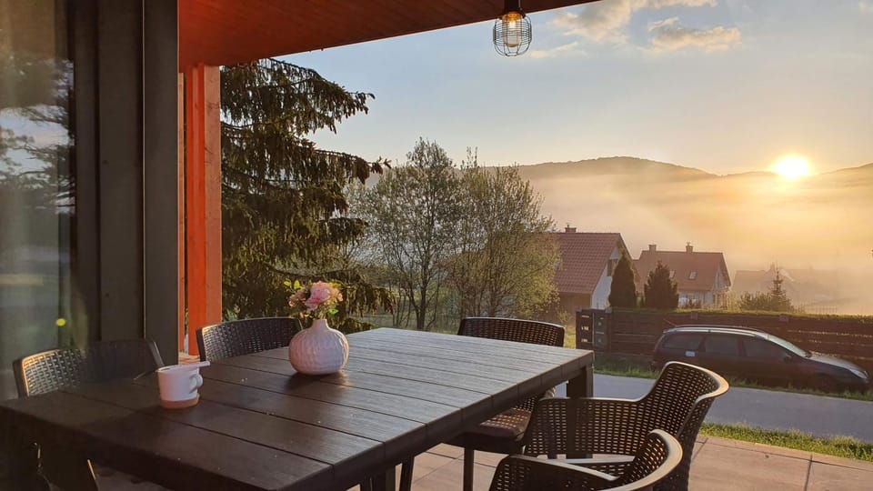 Balcony/Terrace, Landmark view