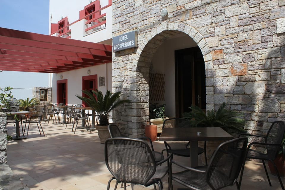 Facade/entrance, Seating area