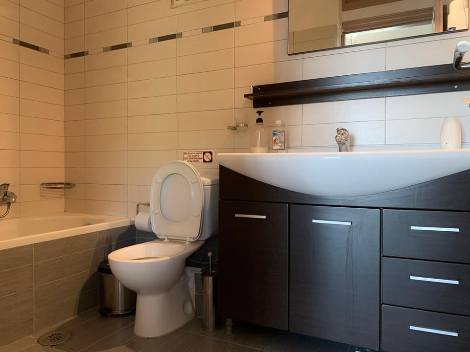 Toilet, Bathroom, Bath