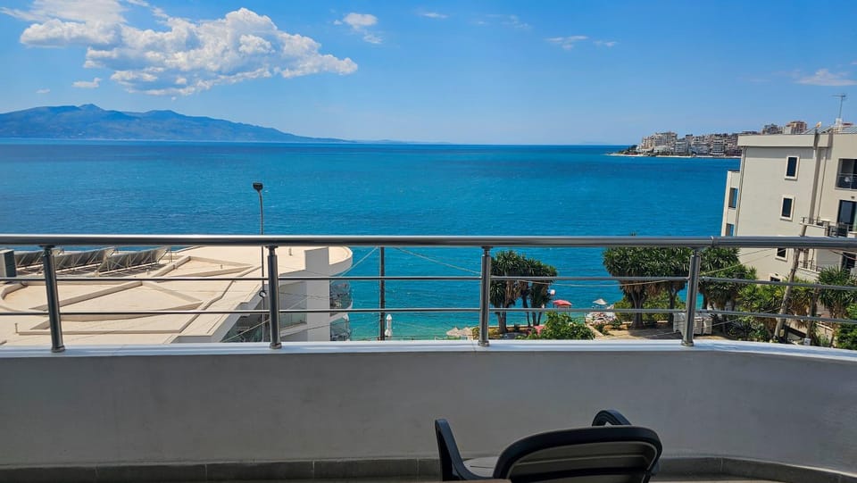 Day, Mountain view, Sea view