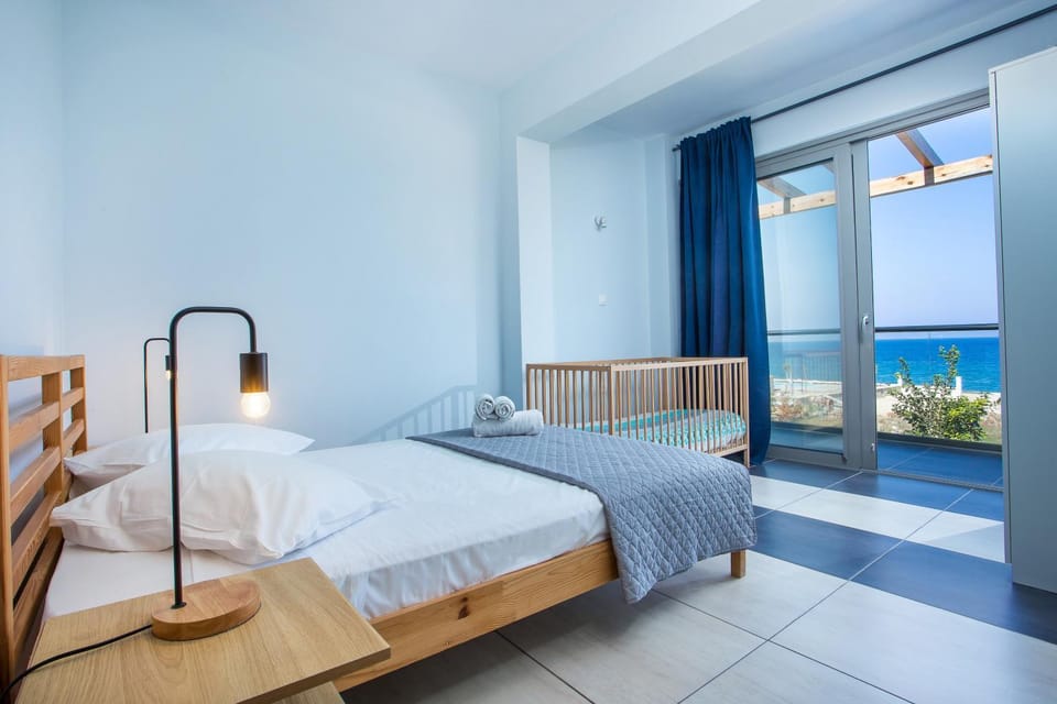 Bed, Photo of the whole room, Bedroom, Sea view