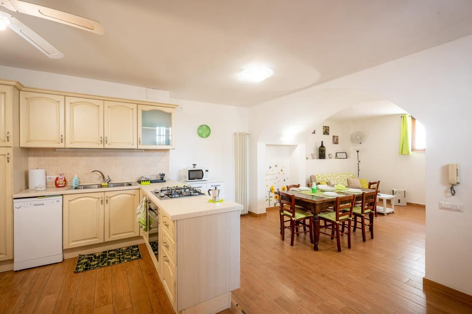 Kitchen or kitchenette, kitchen