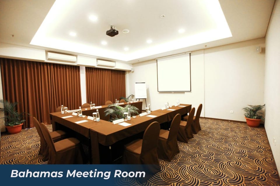 Meeting/conference room
