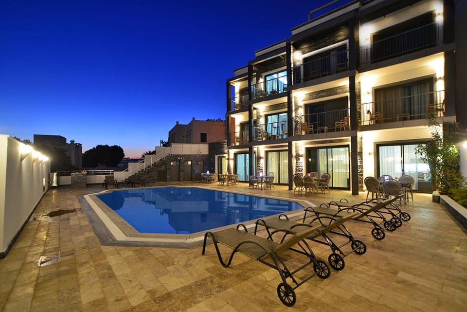 Night, Swimming pool, Sunset