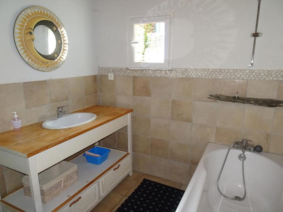 Bathroom, Bath