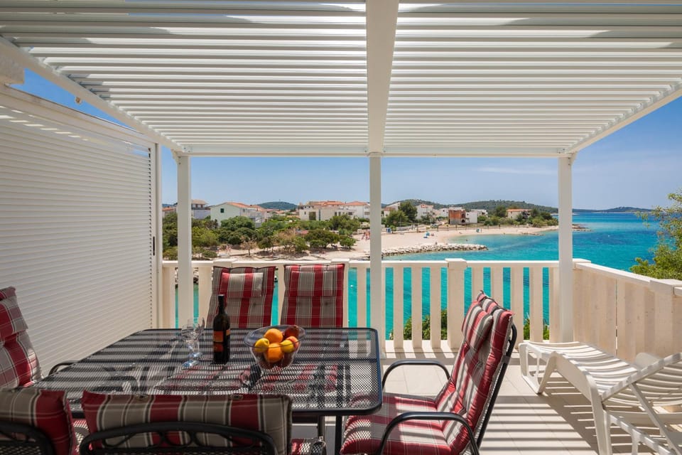 Day, View (from property/room), Balcony/Terrace, Balcony/Terrace, Seating area, Sea view, sunbed