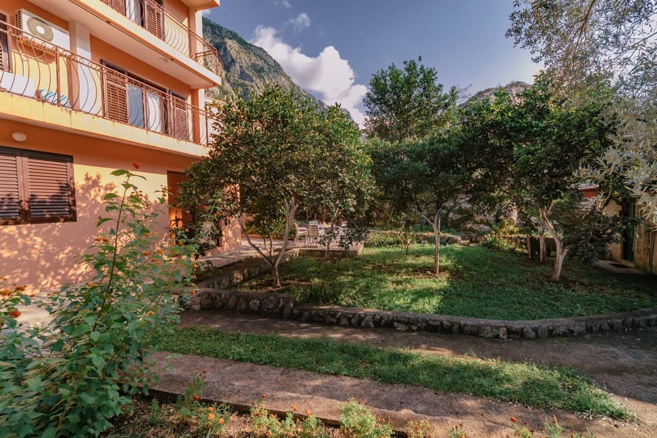 Property building, Garden