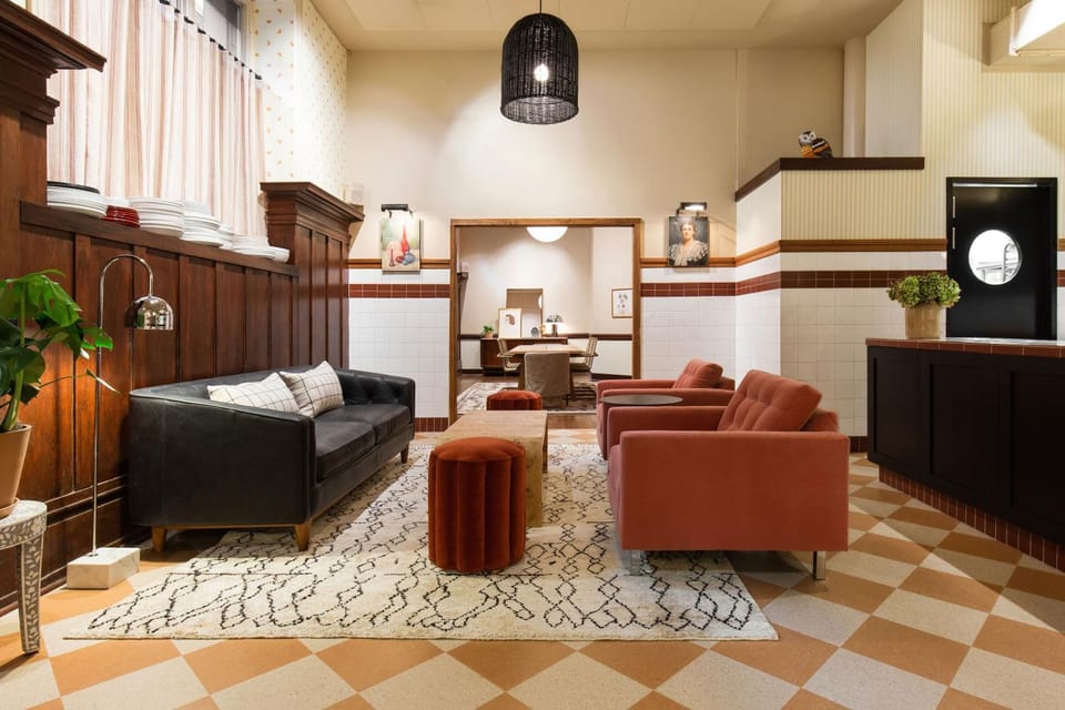 Lobby or reception, Seating area