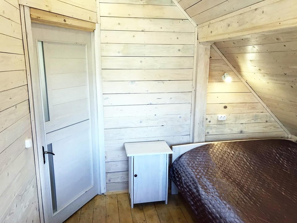 Bed, Photo of the whole room, Decorative detail, Bedroom