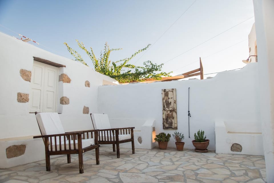 Property building, Balcony/Terrace