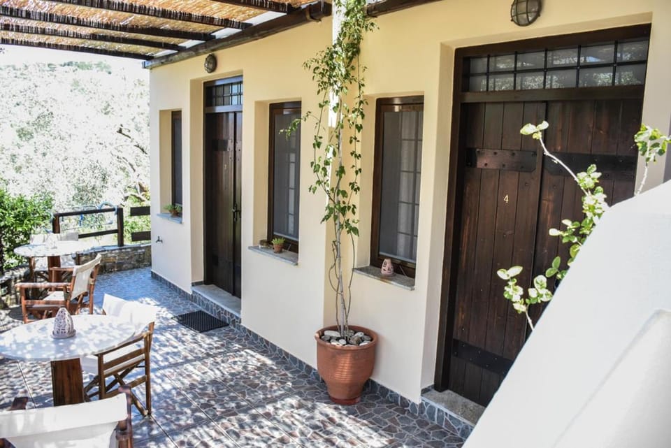 Property building, Balcony/Terrace